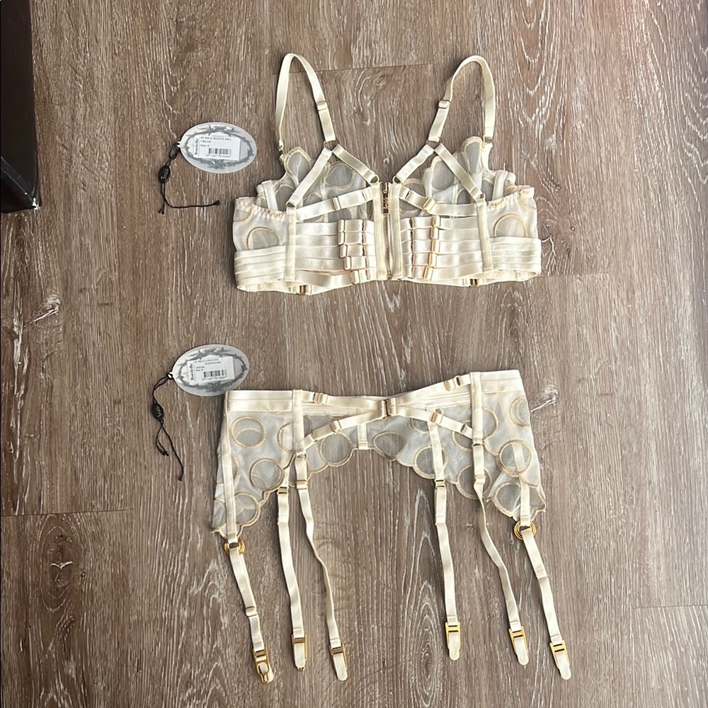 Bordelle Bubble Bodice Bra and Longline Suspender Set cream & gold size Small - Picture 12 of 17